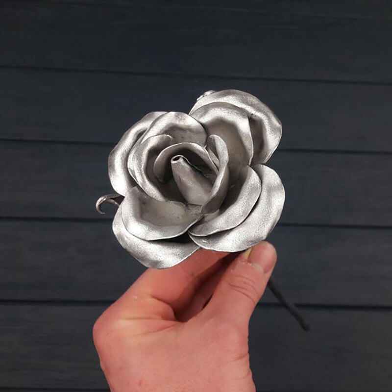 Aluminum 11 inch rose
