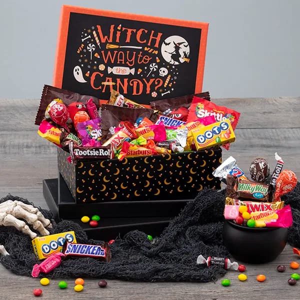 7 Best Halloween Gift Baskets For All Ages Image 6