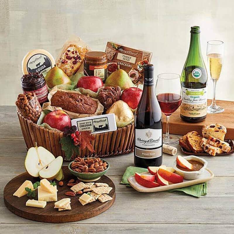 7 Food Gift Baskets That Everyone Wants to Receive Image 2