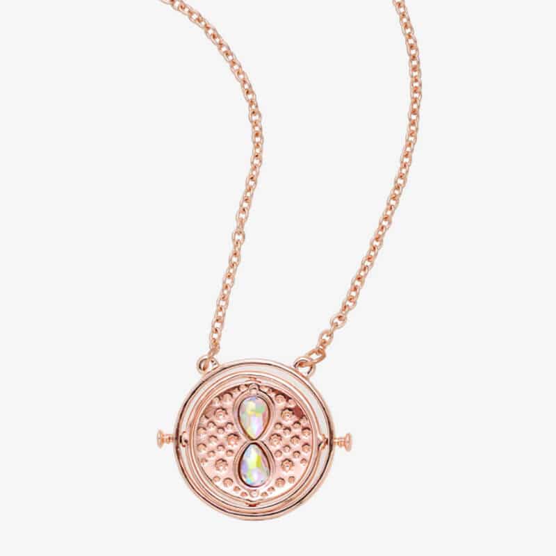 rose gold toned necklace