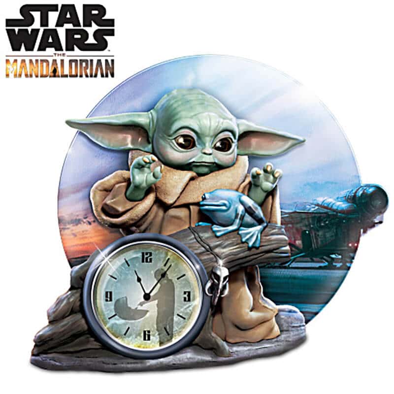 Adorable Baby Yoda clock